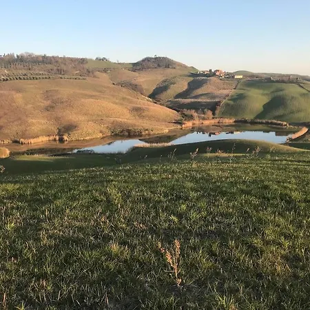 Il Borghetto In Crete Senesi Апартаменты